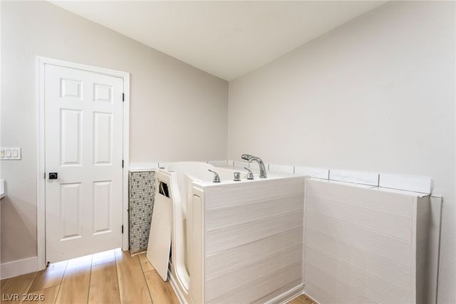 6153 Shenandoah Avenue, Las Vegas, NV 89156
