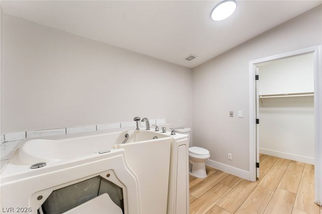 6153 Shenandoah Avenue, Las Vegas, NV 89156