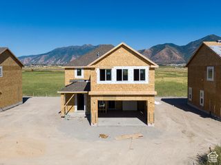1084 N 1020 W, Salem, UT 84653