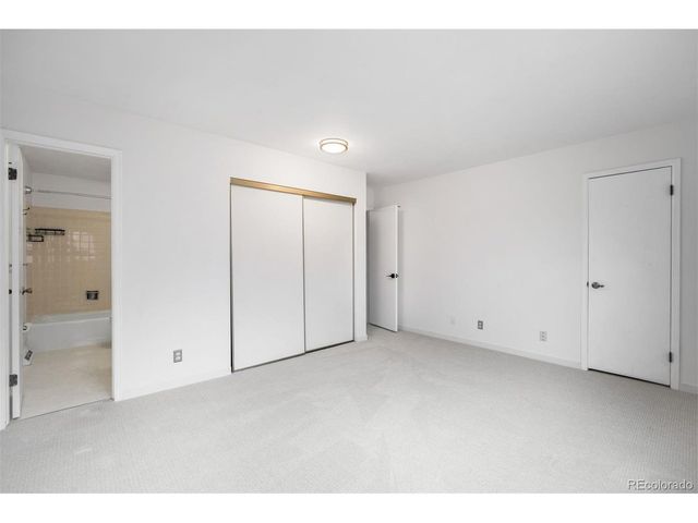 4471 W Ponds Cir, Littleton, CO 80123