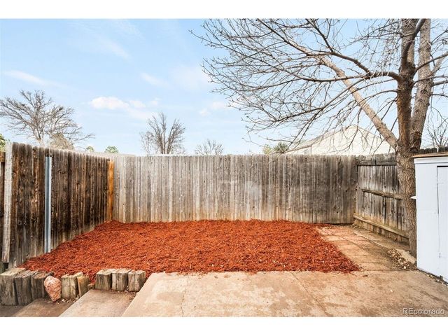 4471 W Ponds Cir, Littleton, CO 80123