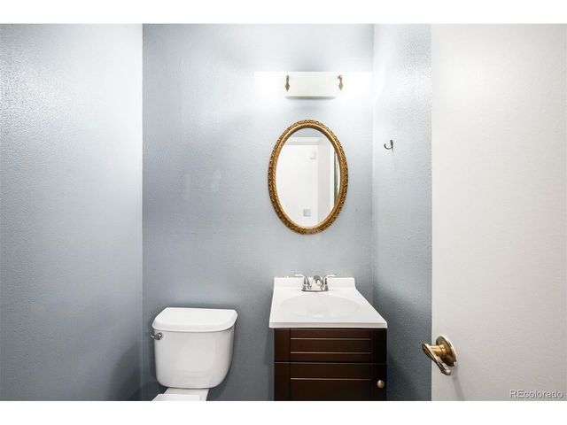 4471 W Ponds Cir, Littleton, CO 80123