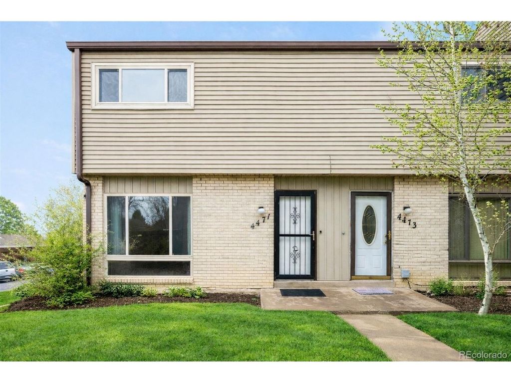 4471 W Ponds Cir, Littleton, CO 80123