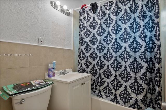 2247 Simms St, Hollywood, FL 33020