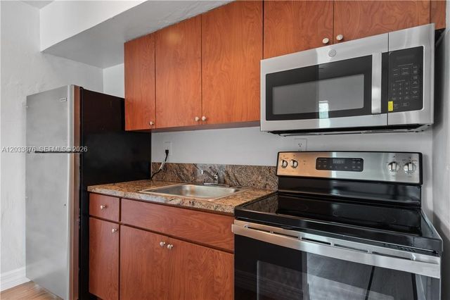 2247 Simms St, Hollywood, FL 33020