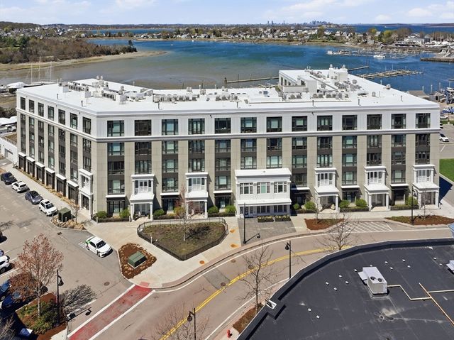 10 Shipyard Dr 303, Hingham, MA 02043