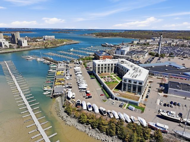 10 Shipyard Dr 303, Hingham, MA 02043