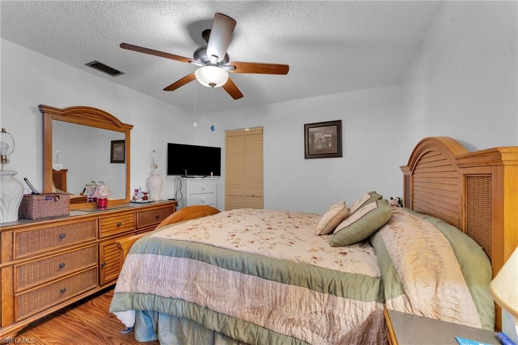 Image 16 of property listing at 4641 Palm Tree BLVD 9, Cape Coral, FL 33904