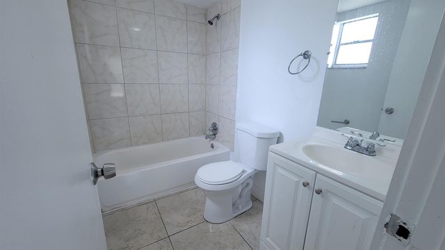 2800 NW 56TH Avenue G107, Lauderhill, FL 33313