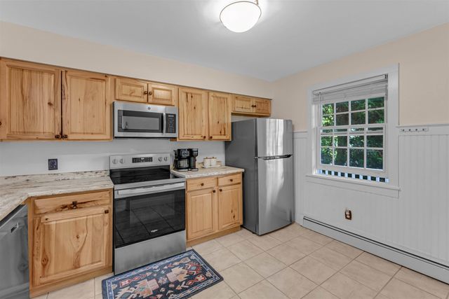 1404 Brand Farm Drive, South Burlington, VT 05403