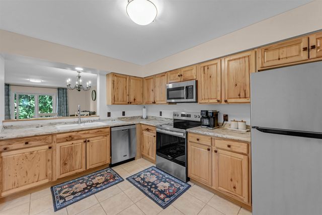 1404 Brand Farm Drive, South Burlington, VT 05403