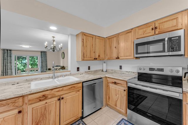 1404 Brand Farm Drive, South Burlington, VT 05403