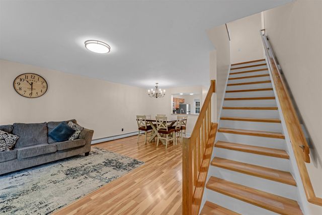 1404 Brand Farm Drive, South Burlington, VT 05403