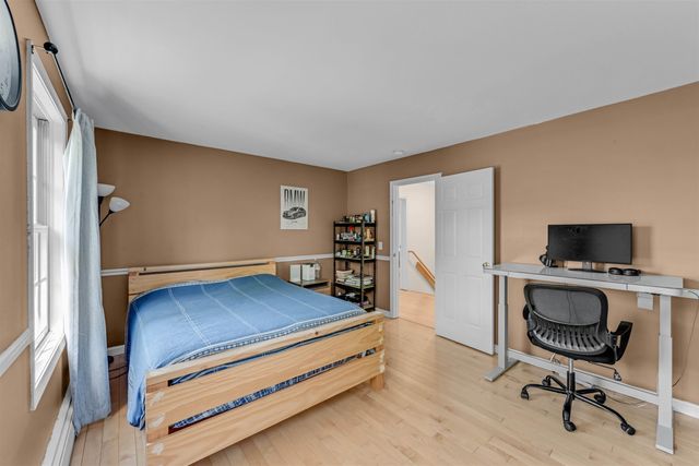 1404 Brand Farm Drive, South Burlington, VT 05403