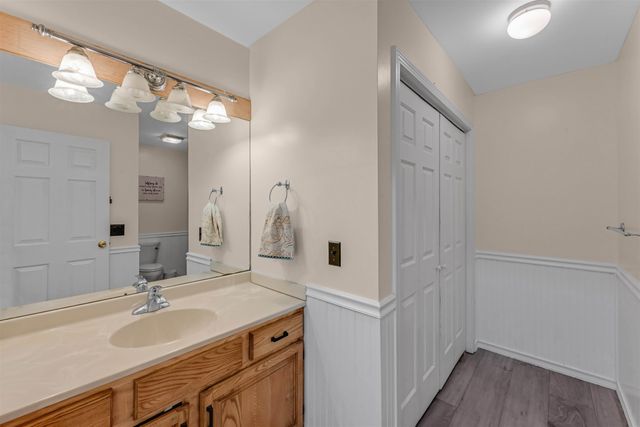 1404 Brand Farm Drive, South Burlington, VT 05403