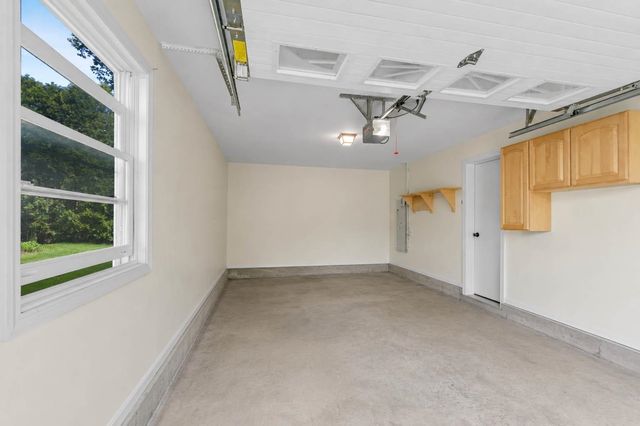 1404 Brand Farm Drive, South Burlington, VT 05403