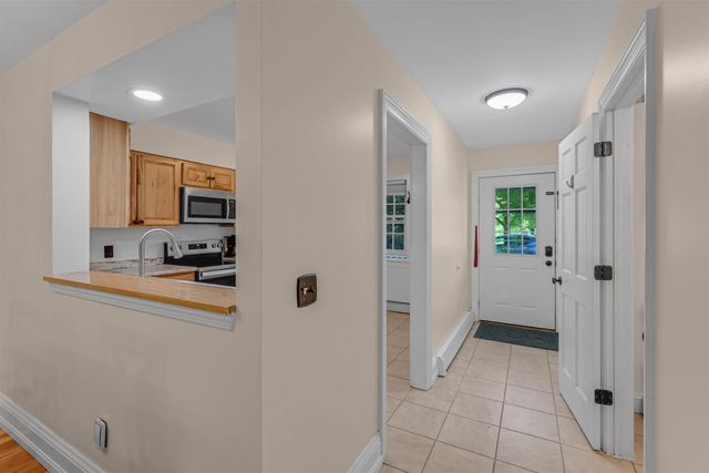 1404 Brand Farm Drive, South Burlington, VT 05403