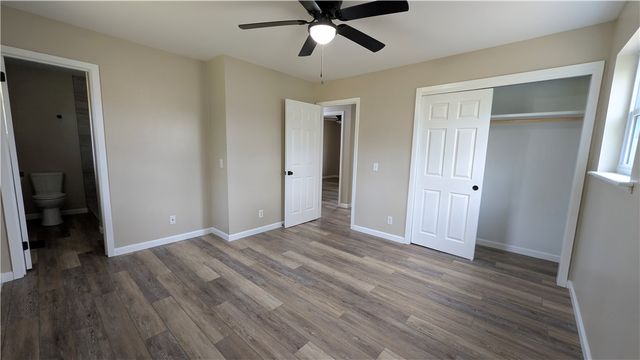 2902 N Erie Avenue, Russellville, AR 72802