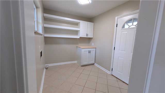 2902 N Erie Avenue, Russellville, AR 72802