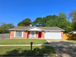 10310 Overview Drive, Sugar Land, TX 77498