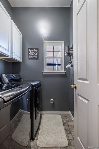 1245 Portsmouth Drive, Howell, MI 48843