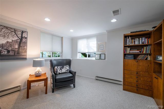 1245 Portsmouth Drive, Howell, MI 48843