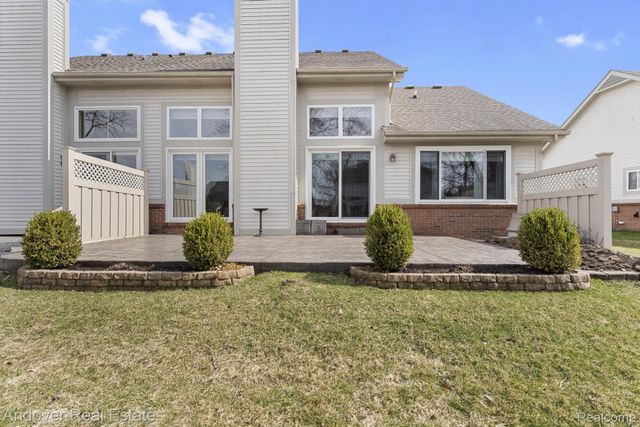 23714 N Park Drive, Huron Charter Township, MI 48164