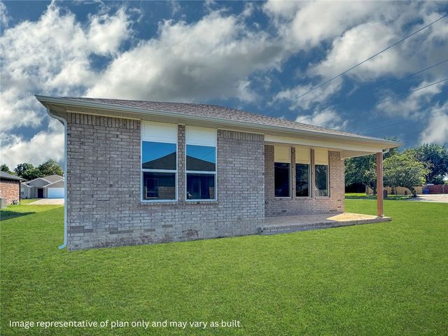 115 S Maroon Avenue, Fayetteville, AR 72704