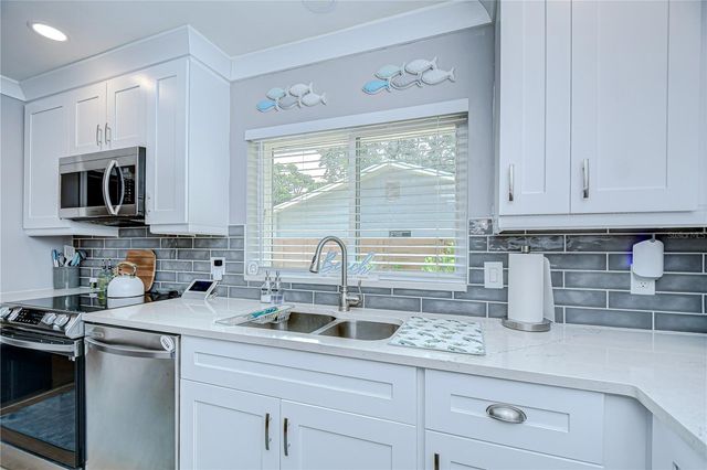 130 63RD STREET S, St Petersburg, FL 33707