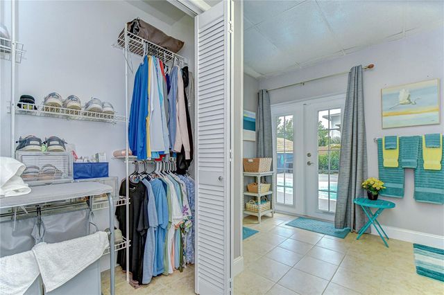 130 63RD STREET S, St Petersburg, FL 33707