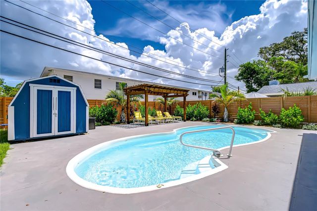 130 63RD STREET S, St Petersburg, FL 33707