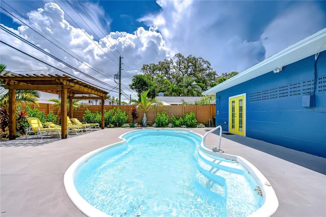 130 63RD STREET S, St Petersburg, FL 33707
