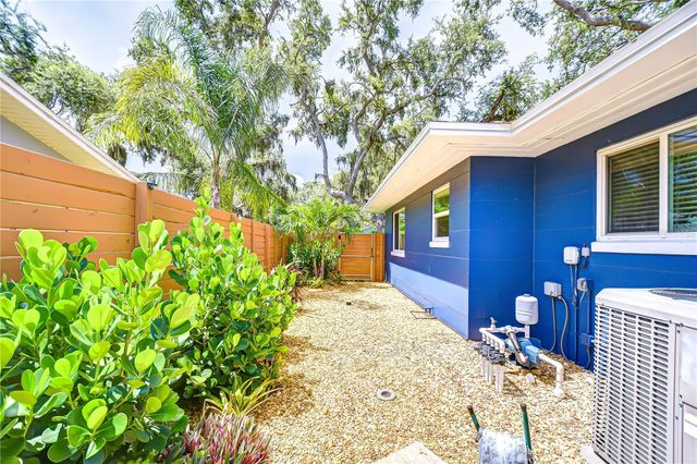 130 63RD STREET S, St Petersburg, FL 33707