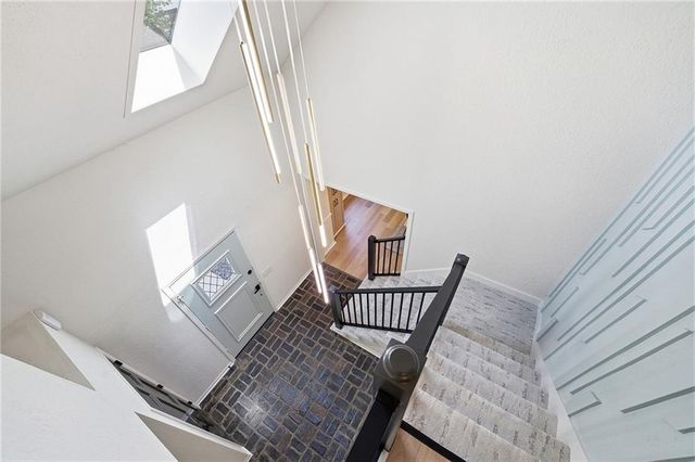 9100 Dearborn Street, Overland Park, KS 66207