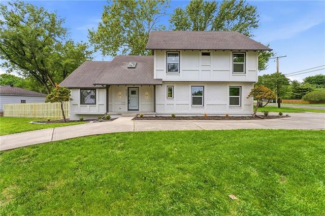 9100 Dearborn Street, Overland Park, KS 66207