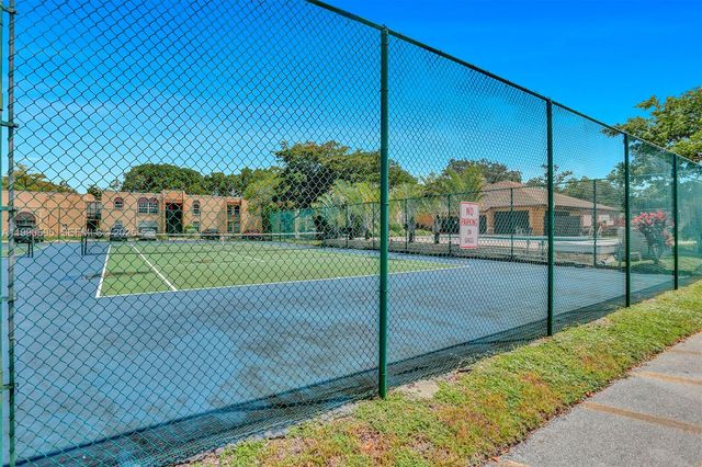 4211 NW 19th St 194, Lauderhill, FL 33313