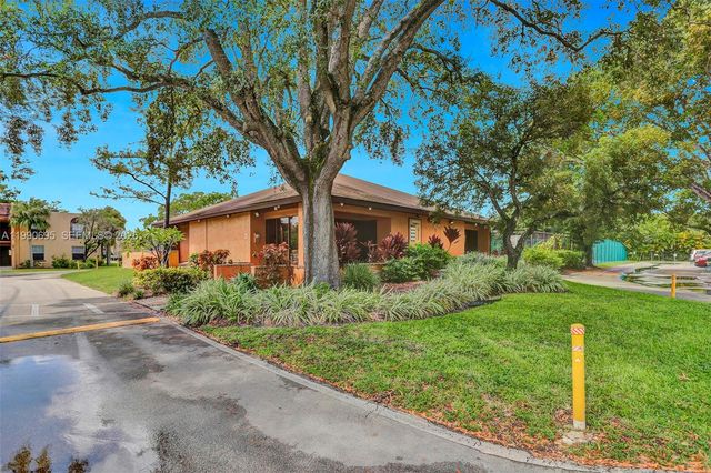 4211 NW 19th St 194, Lauderhill, FL 33313