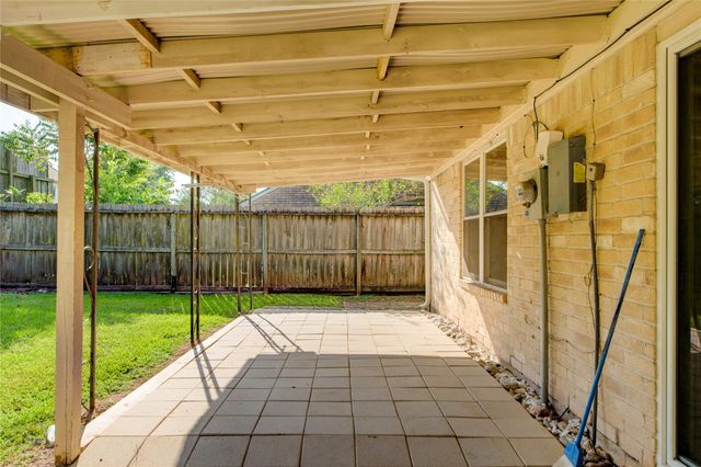3822 Green Fields Drive, Sugar Land, TX 77479