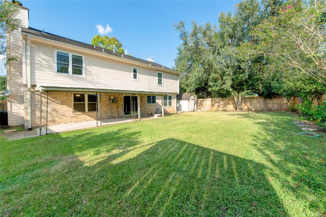3822 Green Fields Drive, Sugar Land, TX 77479