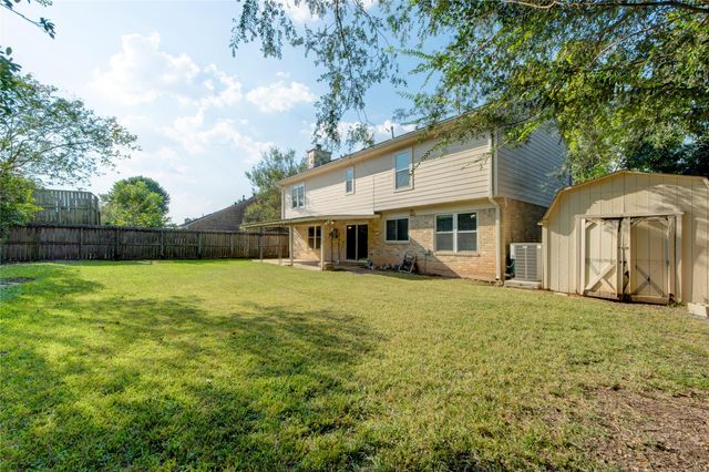 3822 Green Fields Drive, Sugar Land, TX 77479