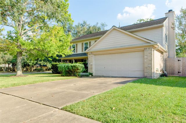 3822 Green Fields Drive, Sugar Land, TX 77479