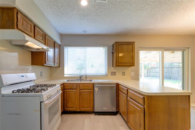3822 Green Fields Drive, Sugar Land, TX 77479