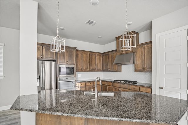 1621 Rose Willow Way, Arlington, TX 76005