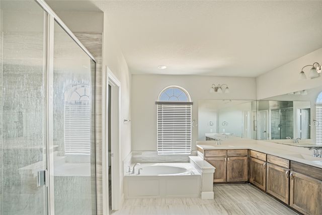 1621 Rose Willow Way, Arlington, TX 76005