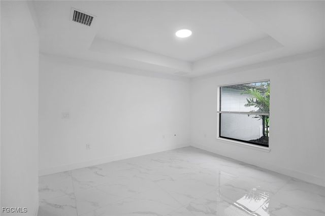 1102 Edison AVE, Lehigh Acres, FL 33972