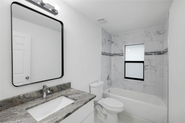 1102 Edison AVE, Lehigh Acres, FL 33972