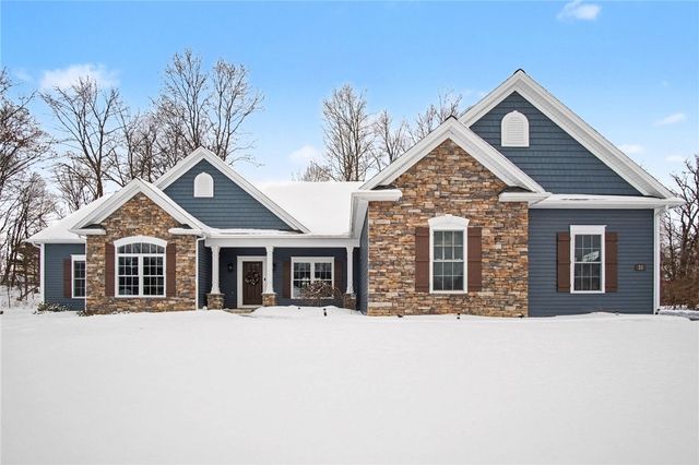 31 Boulder Creek Drive, Rush, NY 14543