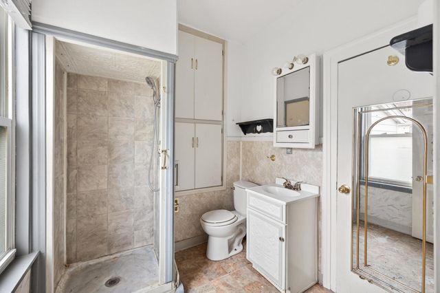 510 5th Street NW, Faribault, MN 55021