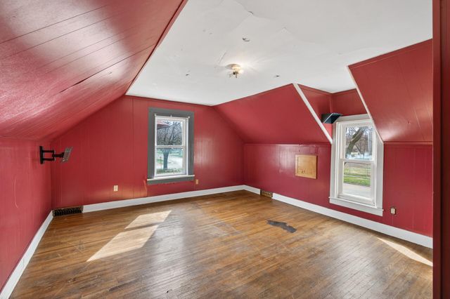 510 5th Street NW, Faribault, MN 55021
