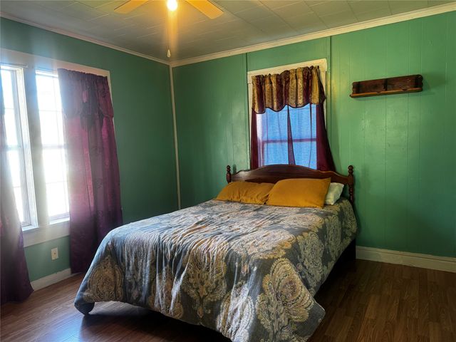 701 Van Sickle Street, Sulphur Springs, TX 75482